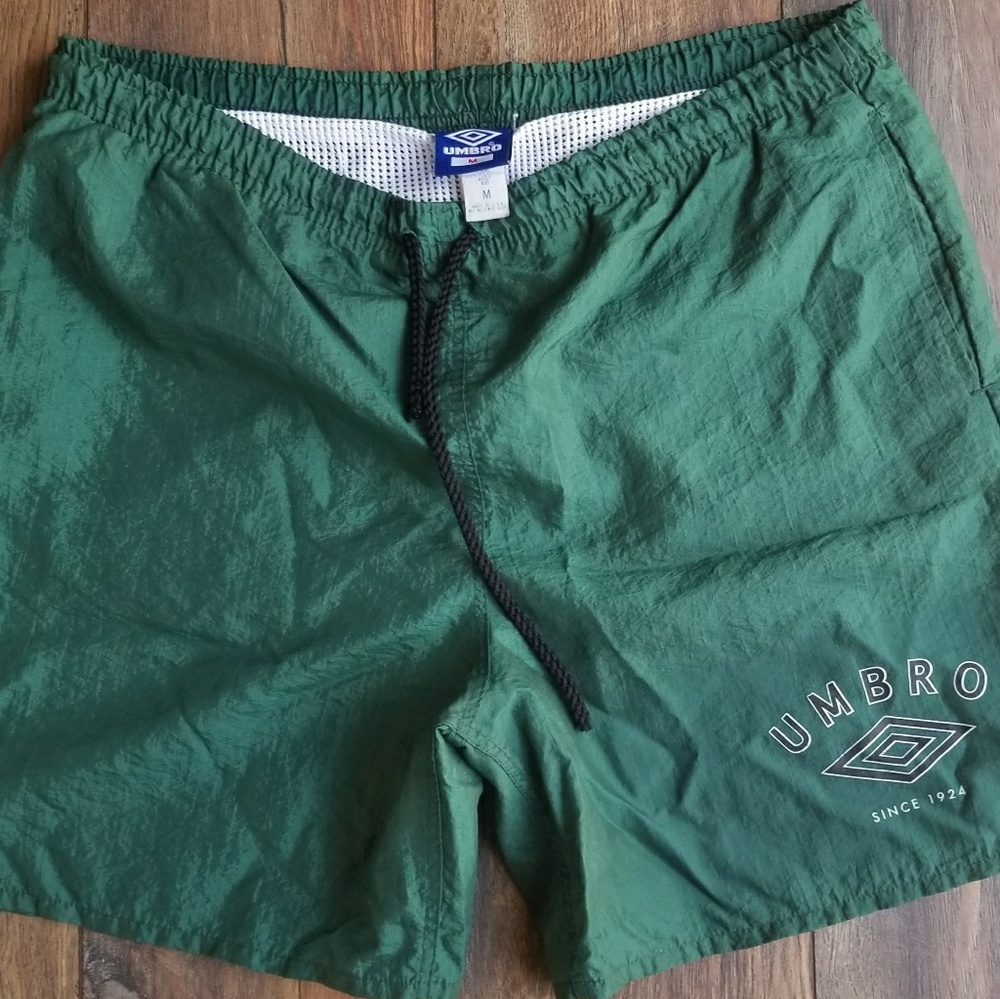 athletic shorts vintage size m umbro